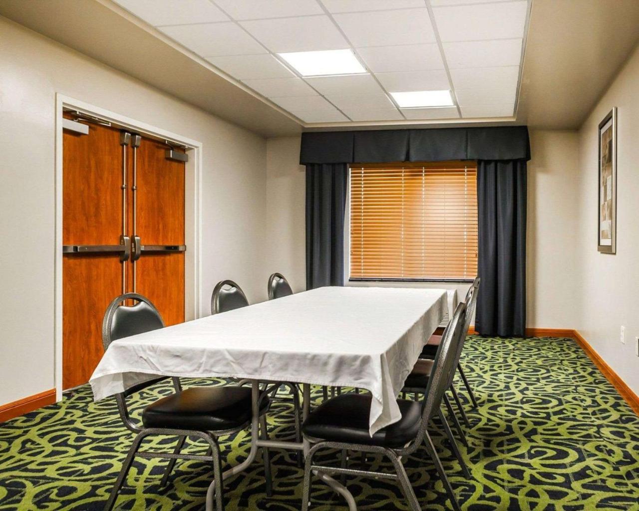 Comfort Inn Kansas City / Airport Dış mekan fotoğraf