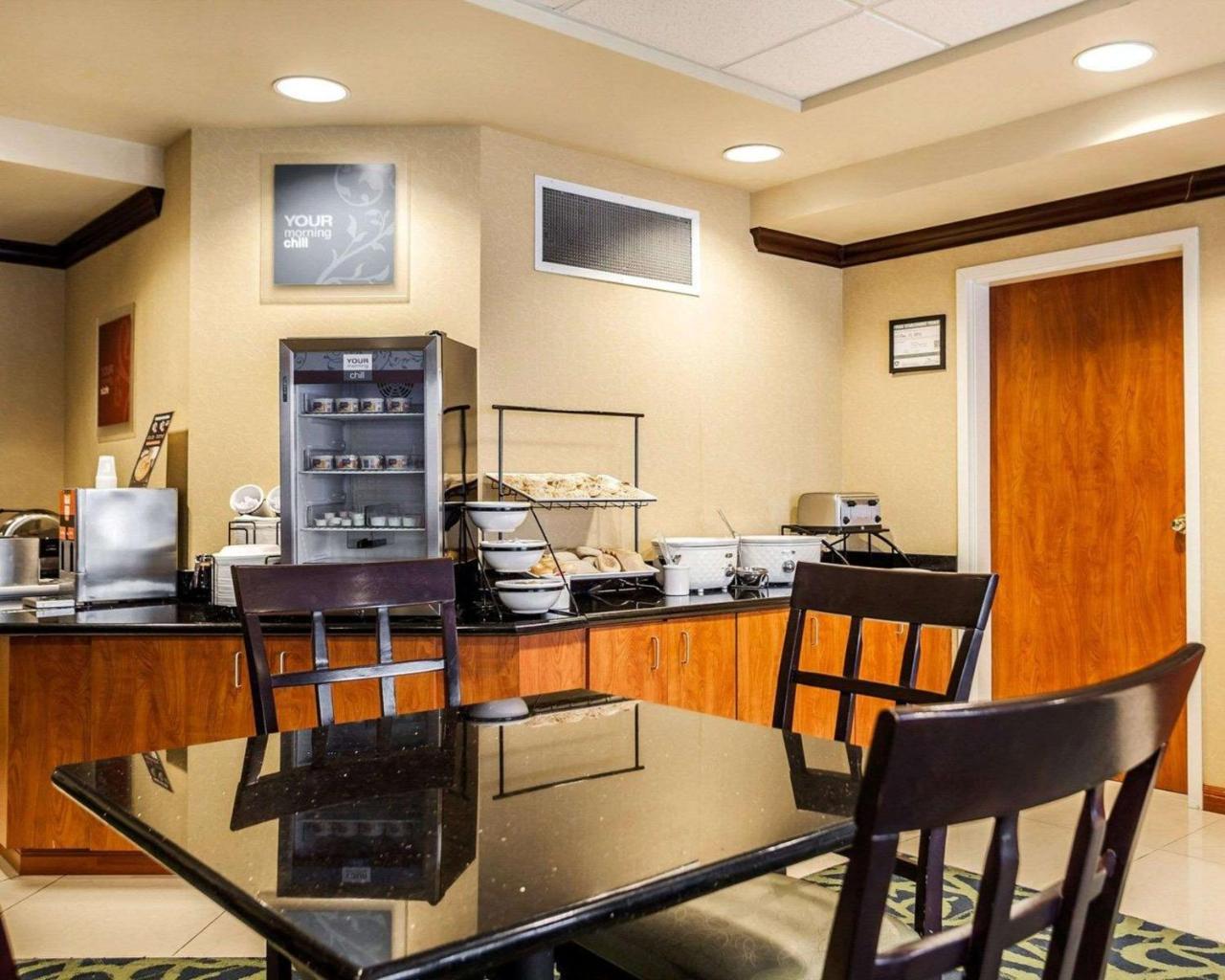 Comfort Inn Kansas City / Airport Dış mekan fotoğraf