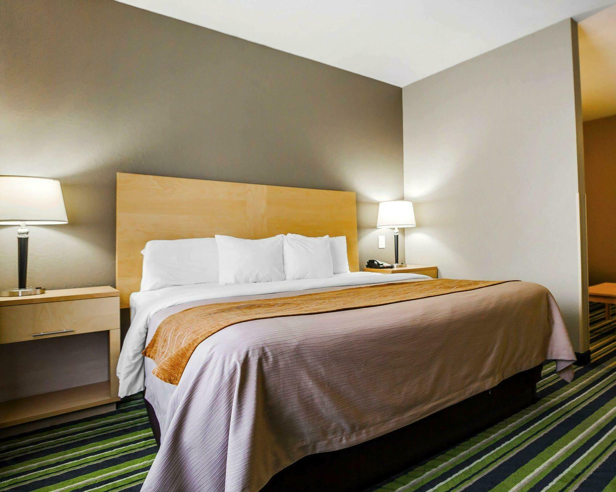 Comfort Inn Kansas City / Airport Dış mekan fotoğraf