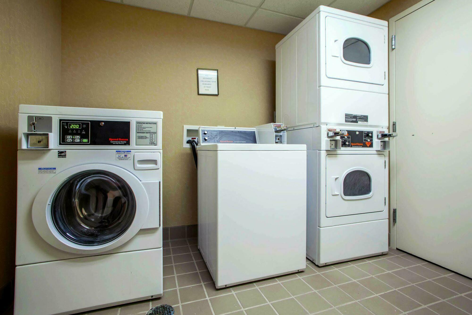 Comfort Inn Kansas City / Airport Dış mekan fotoğraf